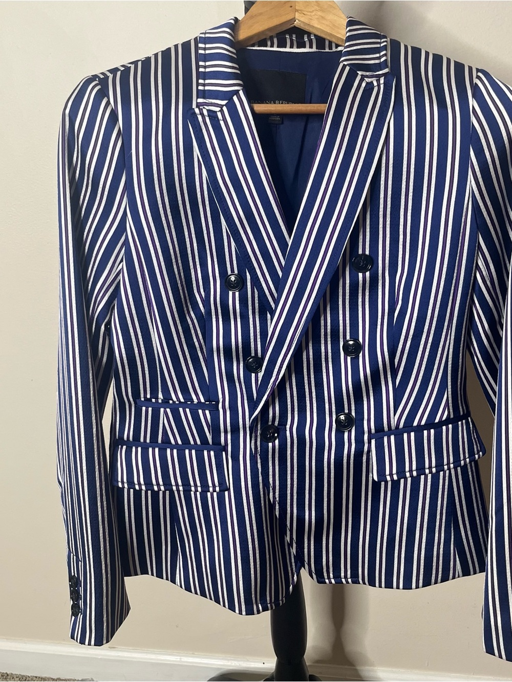 Banana Republic Women’s Navy Red White Striped Double-Breasted Satin Blazer Sz 2 - Picture 8 of 10